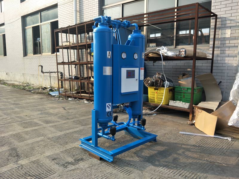 空壓機配備了冷干機為什么還有水？