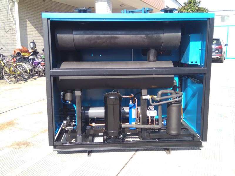 空壓機(jī)裝了干燥機(jī),還有很多水是怎么回事?